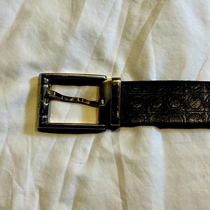 Men’s Salvatore Ferragamo belt size 32-34 black